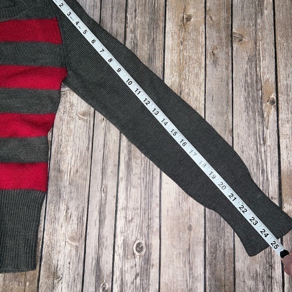 Converse One Star sweater, gray and pink, size XS - Picture 9 of 9